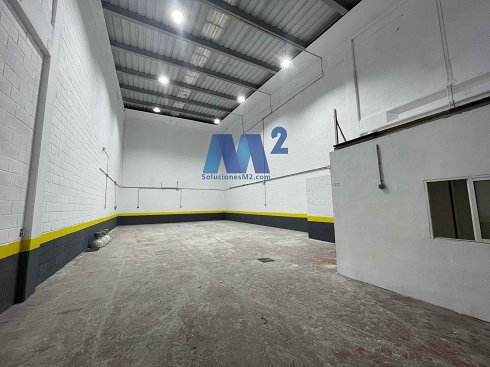 Fotograf�a de Nave industrial en alquiler