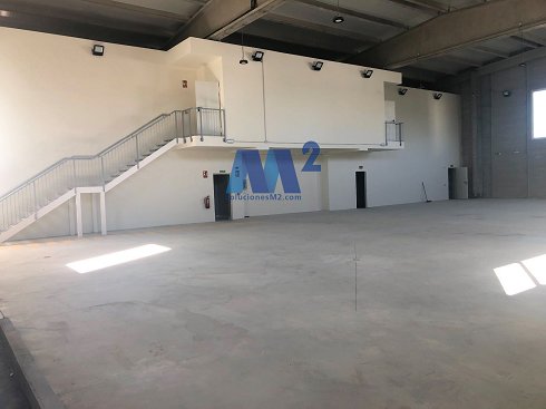 Fotograf�a de Nave industrial en alquiler