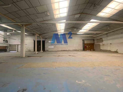 Fotograf�a de Nave industrial en alquiler