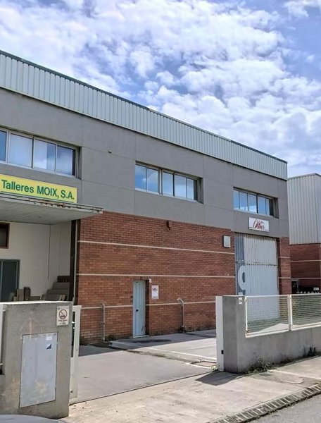 Fotograf�a de Nave industrial en alquiler  [2912]