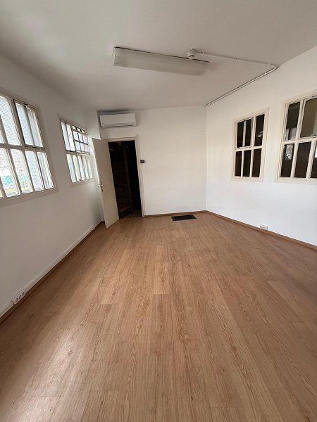 Fotograf�a de Nave industrial en alquiler  [2907]