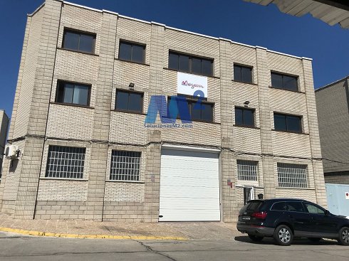 Fotograf�a de Nave industrial en alquiler