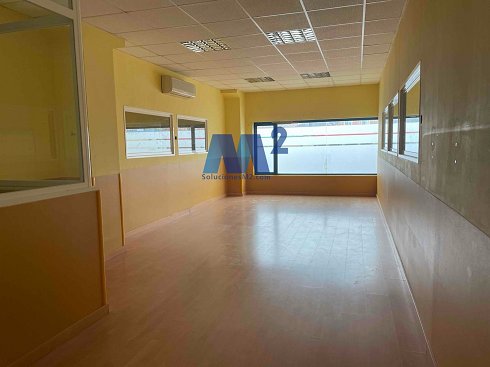 Fotograf�a de Nave industrial en alquiler