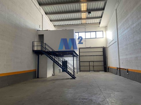 Fotograf�a de Nave industrial en alquiler