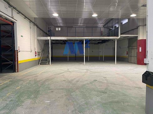 Fotograf�a de Nave industrial en alquiler