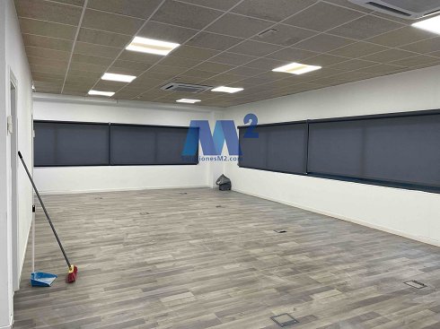 Fotograf�a de Nave industrial en alquiler