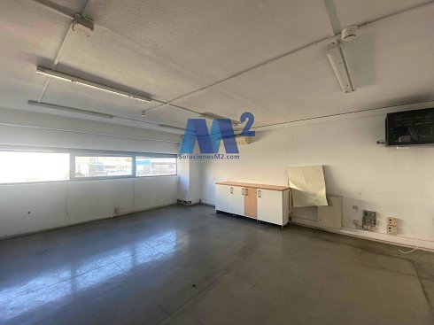 Fotograf�a de Nave industrial en alquiler