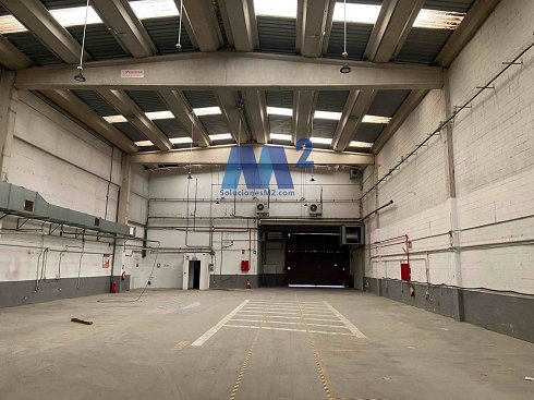 Fotograf�a de Nave industrial en alquiler