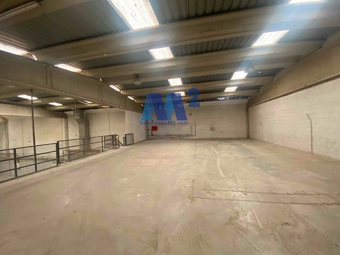 Fotograf�a de Nave industrial en alquiler