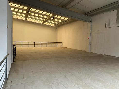 Fotograf�a de Nave industrial en alquiler  [2753]