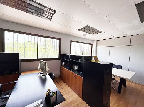 Picture of Nave industrial en alquiler  [2859]