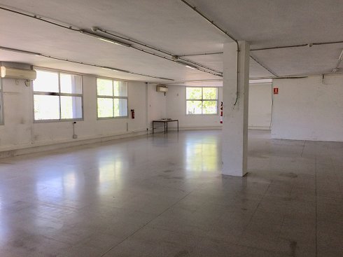 Fotograf�a de Nave industrial en alquiler  [2570]