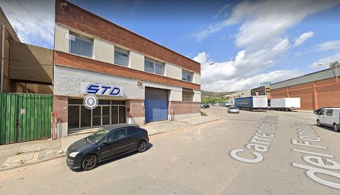 Fotograf�a de Nave industrial en alquiler  [2701]