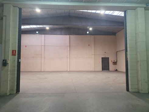 Fotograf�a de Nave industrial en alquiler  [284]