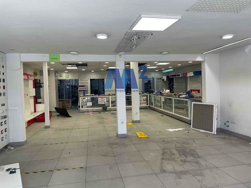 Fotograf�a de Nave comercial en venta