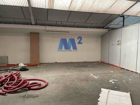 Fotograf�a de Nave comercial en venta