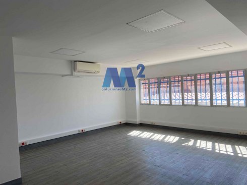Fotograf�a de Nave industrial en alquiler