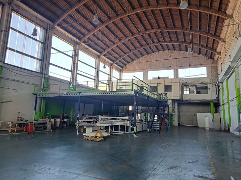 Fotograf�a de Nave industrial en alquiler  [2925]