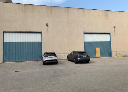 Fotograf�a de Nave industrial en alquiler  [2930]