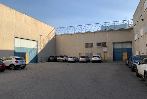 Fotograf�a de Nave industrial en alquiler  [2930]