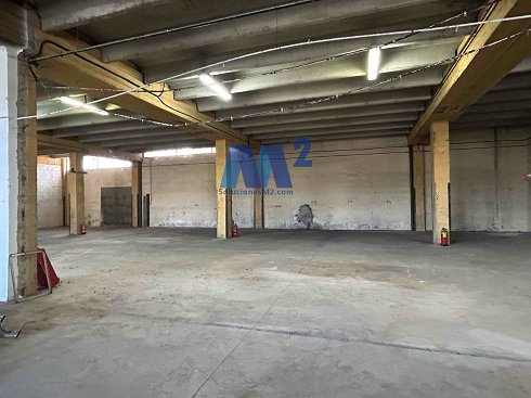 Fotograf�a de Nave industrial en alquiler