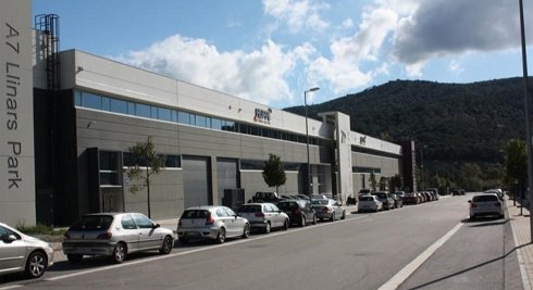 Fotograf�a de Nave industrial en alquiler  [2932]