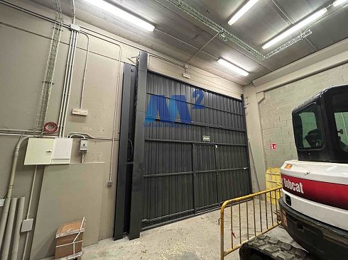 Fotograf�a de Nave industrial en venta