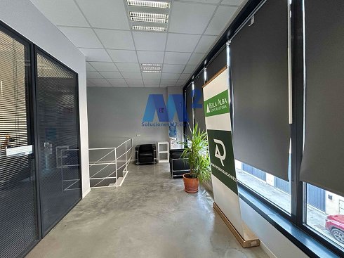 Fotograf�a de Nave industrial en venta
