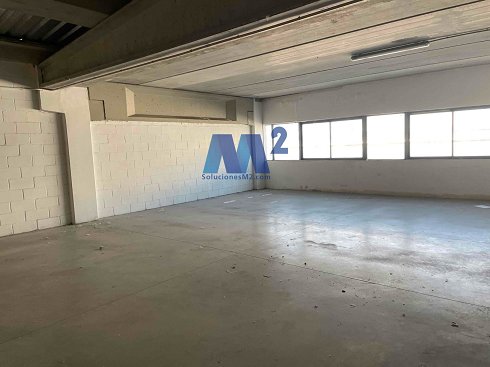 Fotograf�a de Nave industrial en alquiler