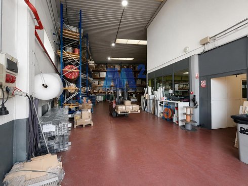 Fotograf�a de Nave industrial en venta