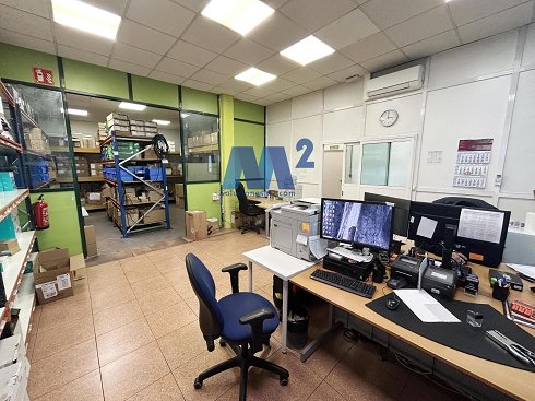 Fotograf�a de Nave industrial en venta