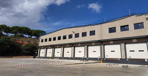 Fotograf�a de Nave industrial en alquiler  [2928]
