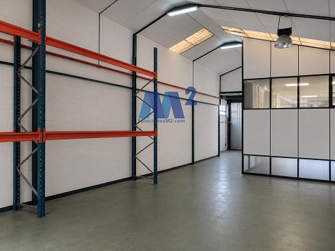 Fotograf�a de Nave industrial en venta