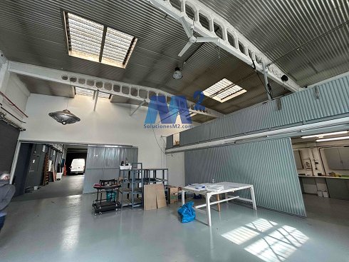 Fotograf�a de Nave industrial en alquiler