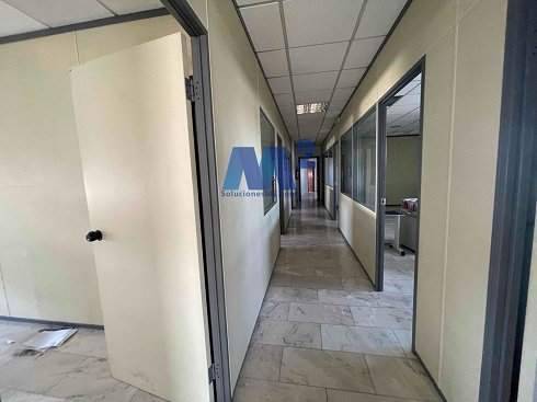 Fotograf�a de Nave industrial en alquiler