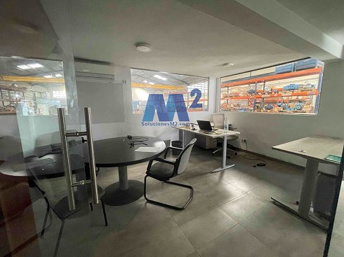 Fotograf�a de Nave industrial en venta