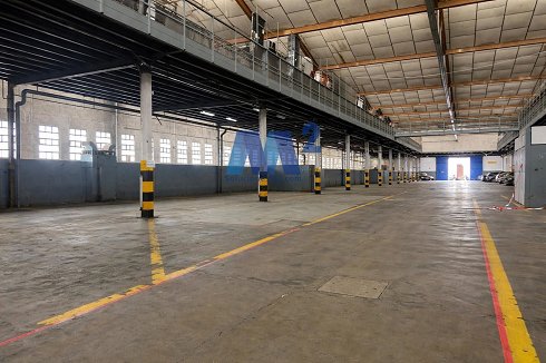 Fotograf�a de Nave industrial en alquiler