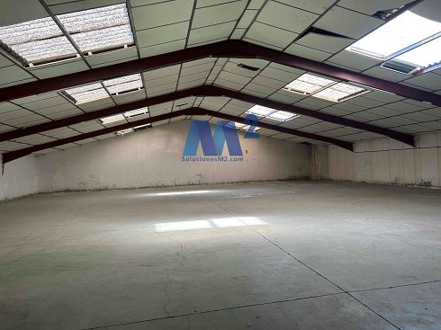 Fotograf�a de Nave industrial en alquiler