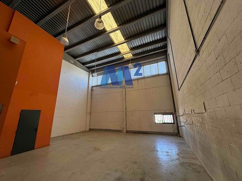 Fotograf�a de Nave industrial en alquiler