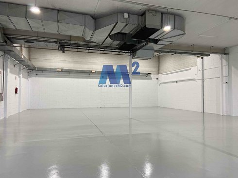 Fotograf�a de Nave industrial en alquiler