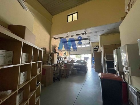 Fotograf�a de Nave industrial en venta