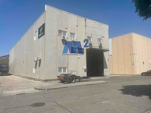 Fotograf�a de Nave comercial en venta