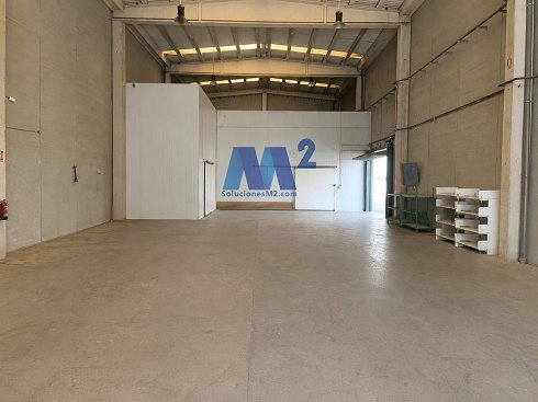Fotograf�a de Nave comercial en venta
