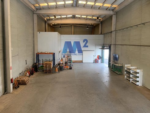 Fotograf�a de Nave comercial en venta