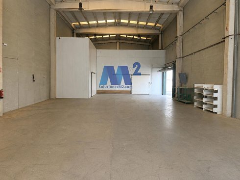 Fotograf�a de Nave comercial en venta