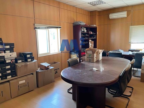 Fotograf�a de Nave comercial en venta