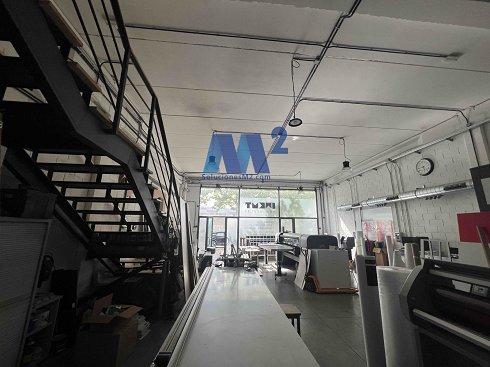 Fotograf�a de Nave comercial en alquiler
