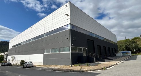 Fotograf�a de Nave industrial en alquiler  [2950]