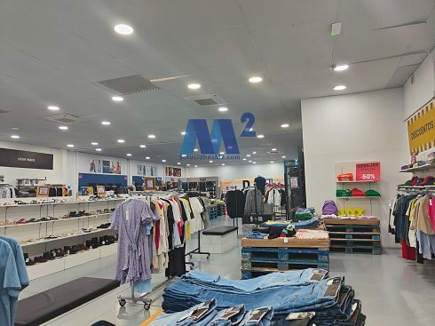 Fotograf�a de Nave comercial en venta