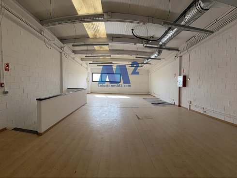 Fotograf�a de Nave industrial en venta